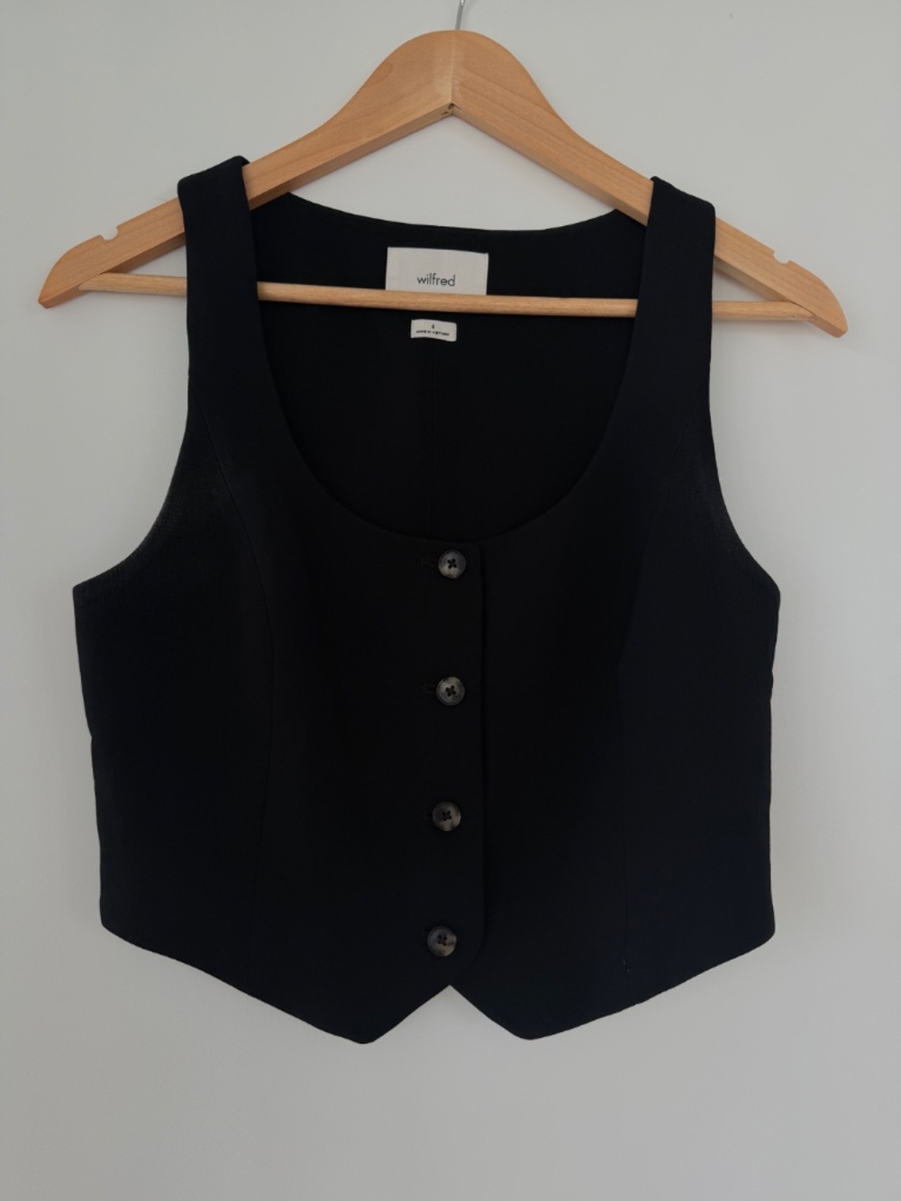 Aritzia - Wilfred Cropped Tailored Vest - Size 4 - In Good Condition - Picture 4 of 5